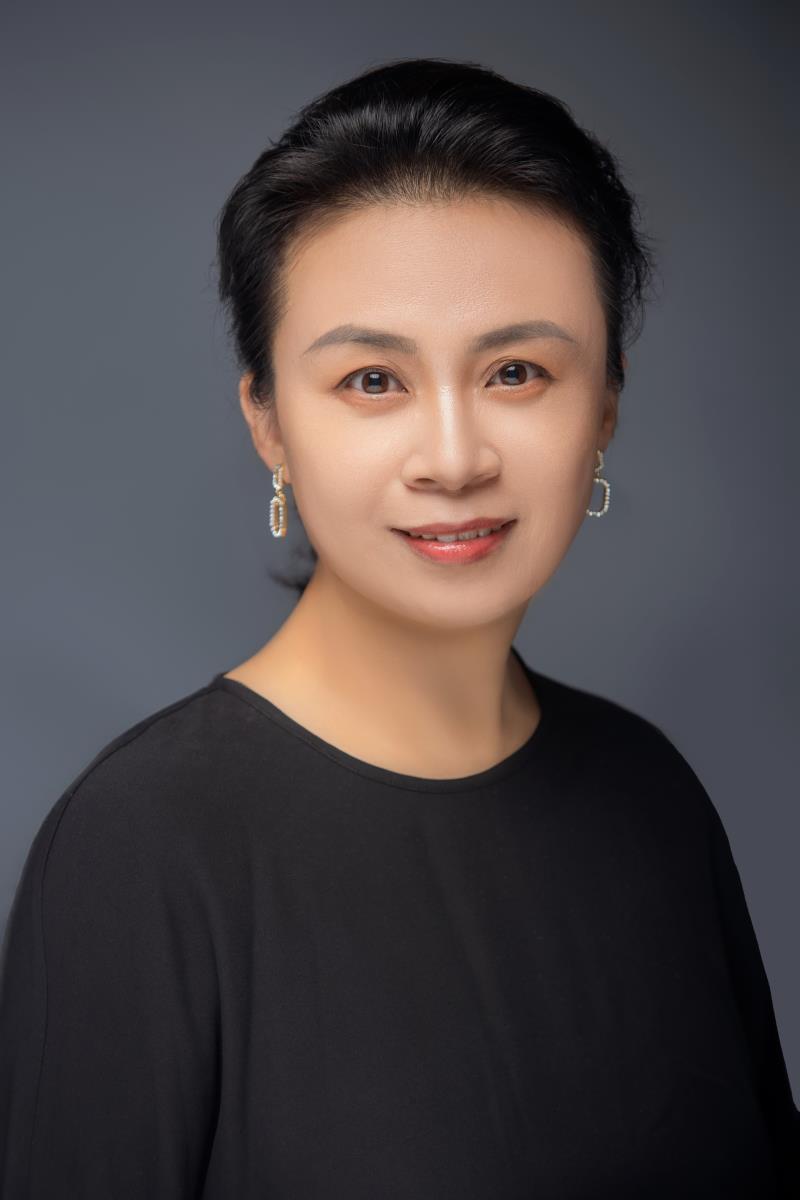张宏的照片.jpg